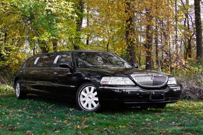 6 Passenger Lincoln Stretch Limousine